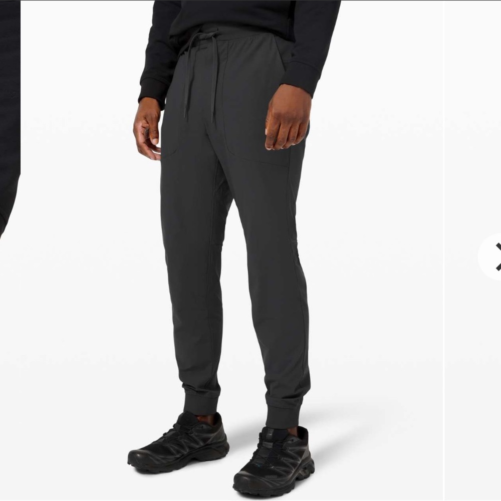 Lululemon ABC Jogger 30"
Obsidian